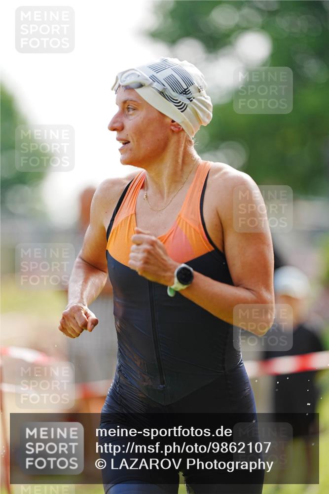21.06.2026 - 29. Vierlanden-Triathlon LAZAROV Photography http://msf.ph/oto/9862107 21.06.2026 09:11:24 Schwimmen 223, 253 meine-sportfotos.de