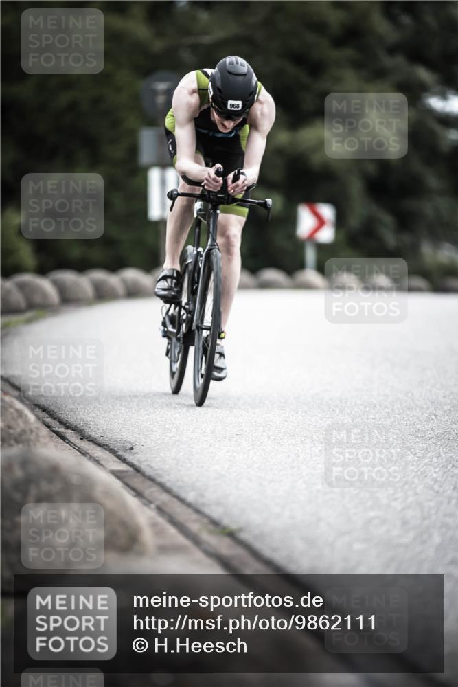 21.06.2026 - 29. Vierlanden-Triathlon H.Heesch http://msf.ph/oto/9862111 21.06.2026 12:10:59 Radfahren 841, 853, 968 meine-sportfotos.de