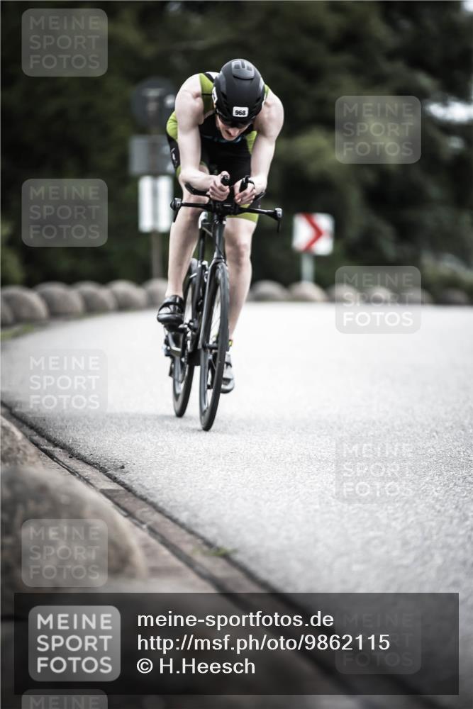 21.06.2026 - 29. Vierlanden-Triathlon H.Heesch http://msf.ph/oto/9862115 21.06.2026 12:10:59 Radfahren 841, 853, 968 meine-sportfotos.de