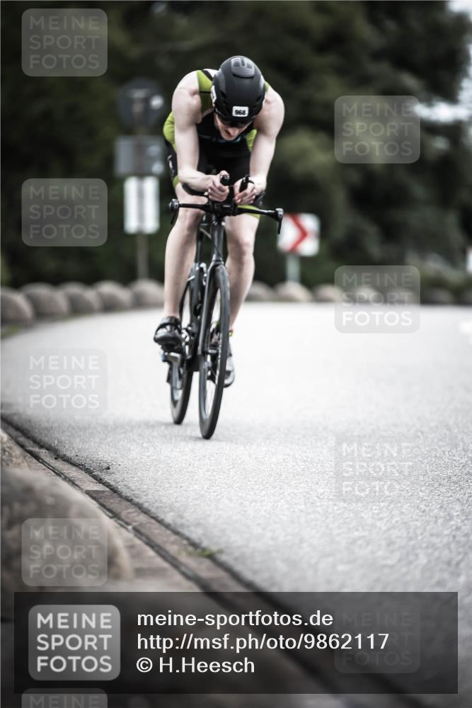 21.06.2026 - 29. Vierlanden-Triathlon H.Heesch http://msf.ph/oto/9862117 21.06.2026 12:10:59 Radfahren 841, 853, 968 meine-sportfotos.de