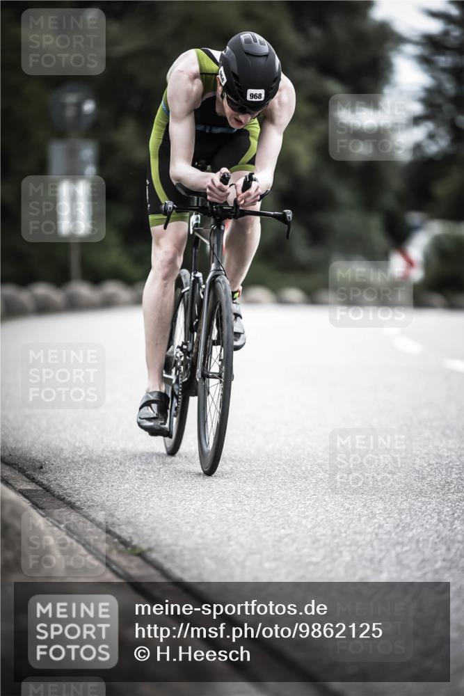 21.06.2026 - 29. Vierlanden-Triathlon H.Heesch http://msf.ph/oto/9862125 21.06.2026 12:10:59 Radfahren 841, 853, 968 meine-sportfotos.de