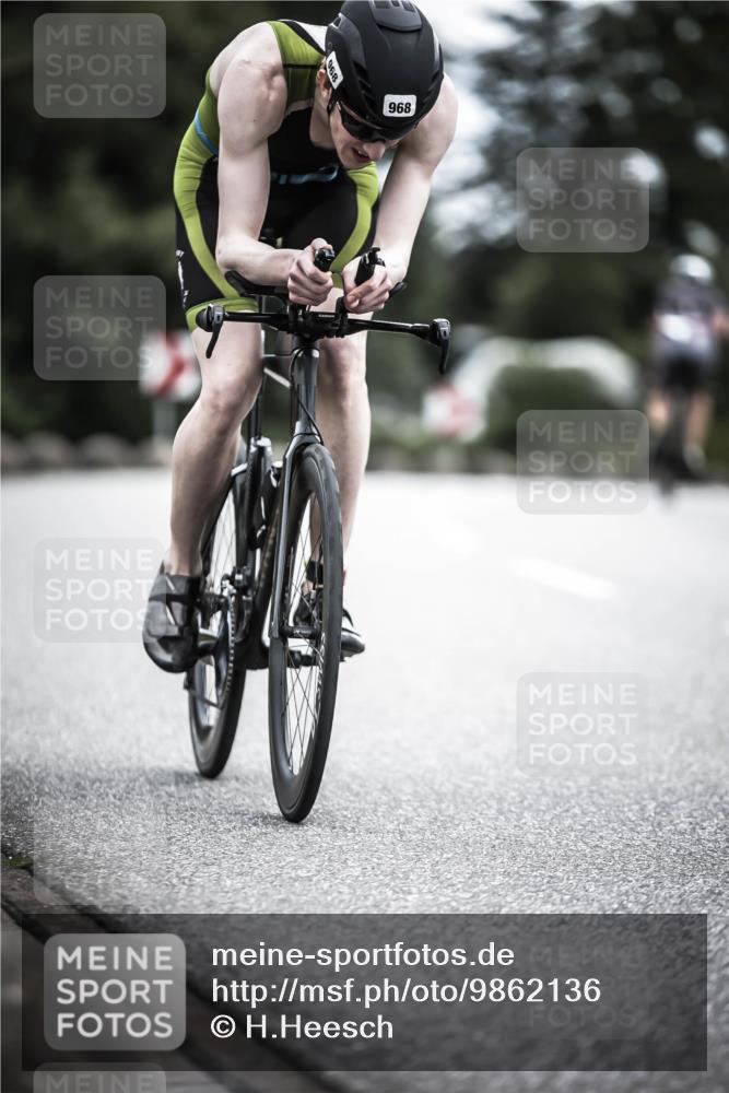 21.06.2026 - 29. Vierlanden-Triathlon H.Heesch http://msf.ph/oto/9862136 21.06.2026 12:10:59 Radfahren 841, 853, 968 meine-sportfotos.de