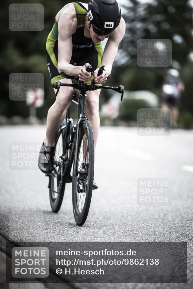 21.06.2026 - 29. Vierlanden-Triathlon H.Heesch http://msf.ph/oto/9862138 21.06.2026 12:11:00 Radfahren 841, 853, 968 meine-sportfotos.de