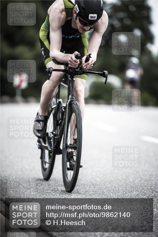 21.06.2026 - 29. Vierlanden-Triathlon H.Heesch http://msf.ph/oto/9862140 21.06.2026 12:11:00 Radfahren 841, 853, 968 meine-sportfotos.de