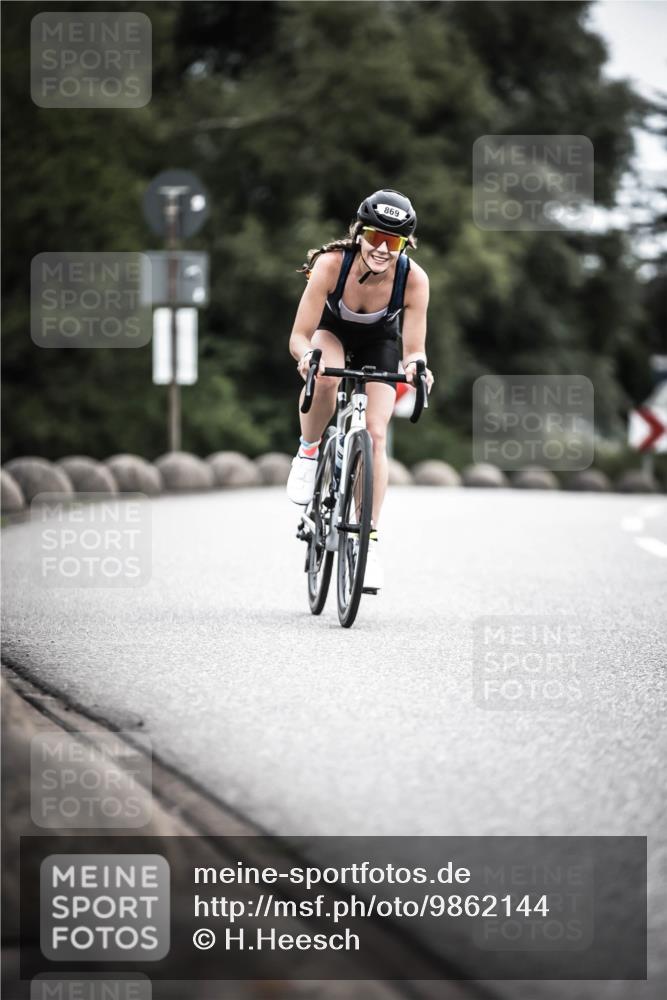 21.06.2026 - 29. Vierlanden-Triathlon H.Heesch http://msf.ph/oto/9862144 21.06.2026 12:11:22 Radfahren 689, 869 meine-sportfotos.de