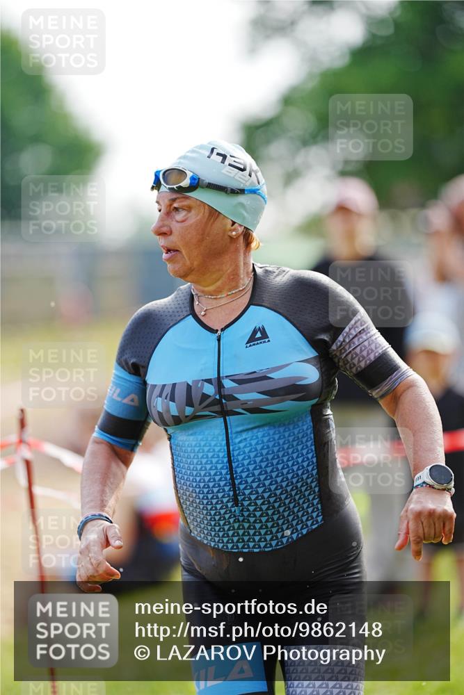 21.06.2026 - 29. Vierlanden-Triathlon LAZAROV Photography http://msf.ph/oto/9862148 21.06.2026 09:12:03 Schwimmen 300 meine-sportfotos.de