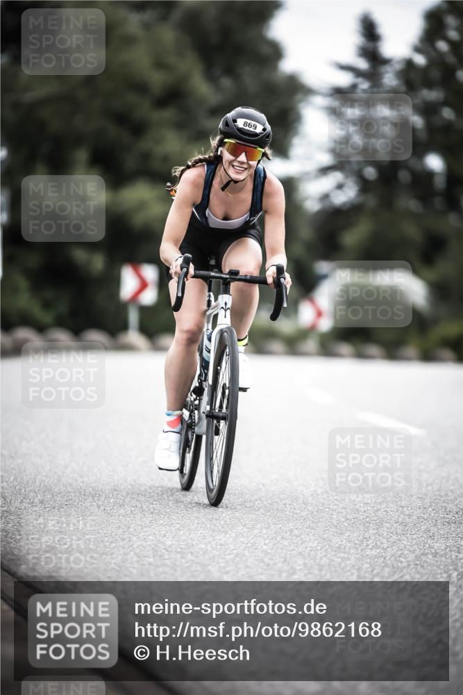 21.06.2026 - 29. Vierlanden-Triathlon H.Heesch http://msf.ph/oto/9862168 21.06.2026 12:11:23 Radfahren 689, 869 meine-sportfotos.de
