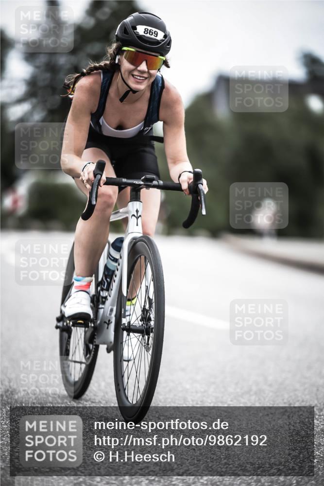21.06.2026 - 29. Vierlanden-Triathlon H.Heesch http://msf.ph/oto/9862192 21.06.2026 12:11:23 Radfahren 689, 869 meine-sportfotos.de