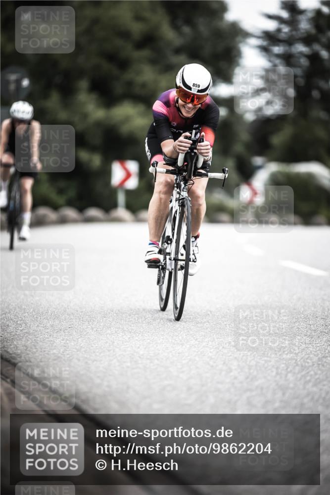21.06.2026 - 29. Vierlanden-Triathlon H.Heesch http://msf.ph/oto/9862204 21.06.2026 12:11:31 Radfahren 230, 846, 859, 870 meine-sportfotos.de