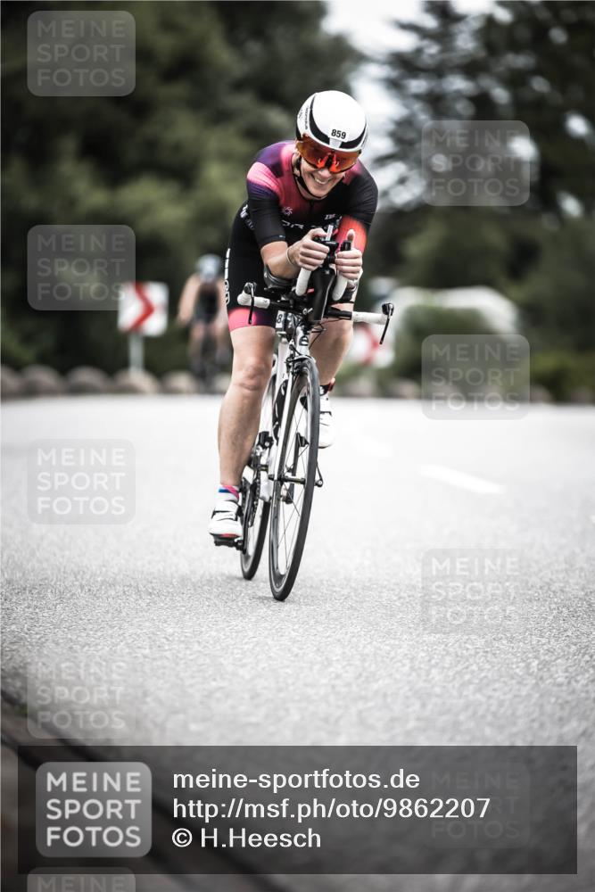21.06.2026 - 29. Vierlanden-Triathlon H.Heesch http://msf.ph/oto/9862207 21.06.2026 12:11:31 Radfahren 230, 846, 859, 870 meine-sportfotos.de