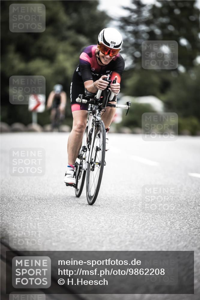 21.06.2026 - 29. Vierlanden-Triathlon H.Heesch http://msf.ph/oto/9862208 21.06.2026 12:11:31 Radfahren 230, 846, 859, 870 meine-sportfotos.de