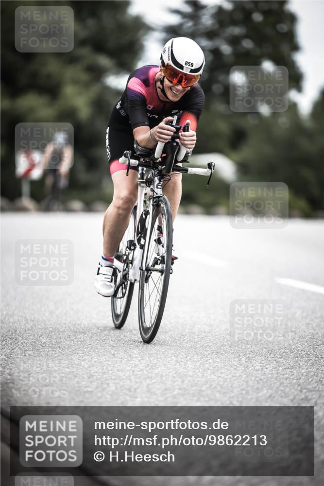 21.06.2026 - 29. Vierlanden-Triathlon H.Heesch http://msf.ph/oto/9862213 21.06.2026 12:11:31 Radfahren 230, 846, 859, 870 meine-sportfotos.de