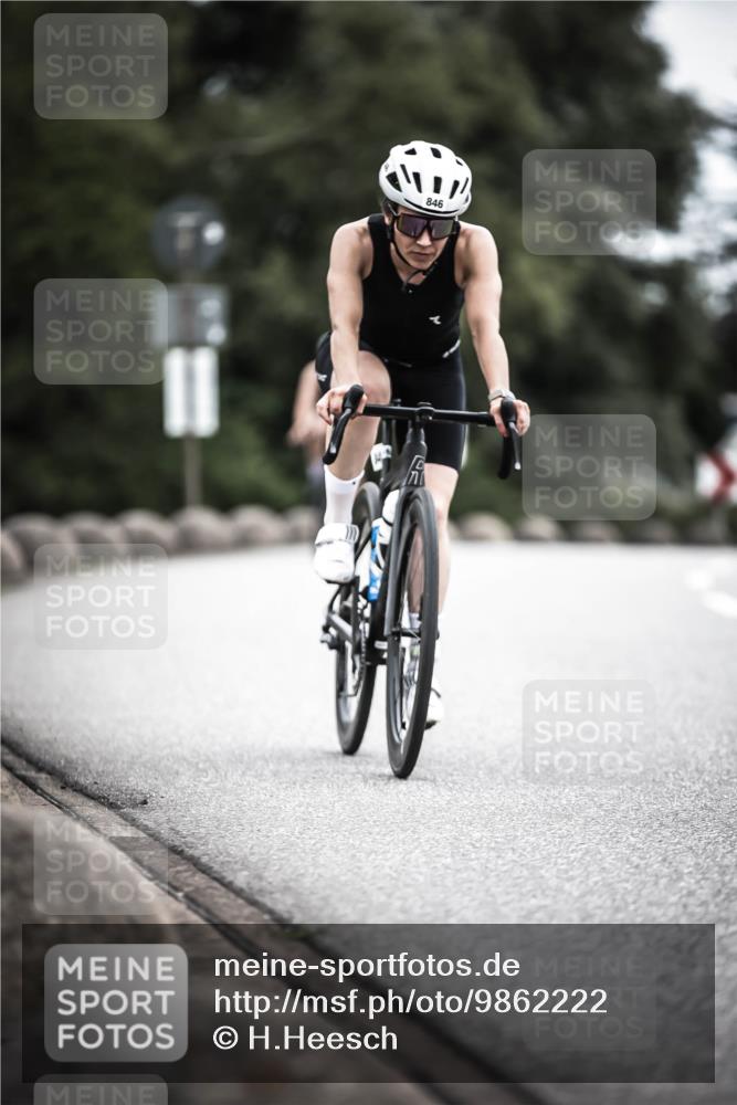 21.06.2026 - 29. Vierlanden-Triathlon H.Heesch http://msf.ph/oto/9862222 21.06.2026 12:11:32 Radfahren 230, 846, 859, 870 meine-sportfotos.de