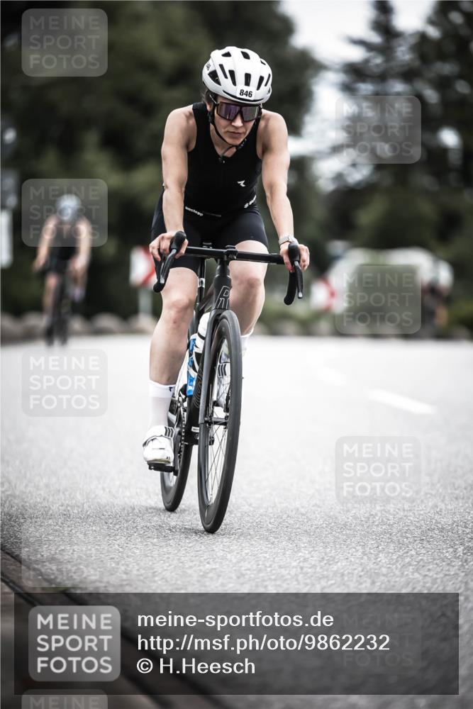 21.06.2026 - 29. Vierlanden-Triathlon H.Heesch http://msf.ph/oto/9862232 21.06.2026 12:11:33 Radfahren 230, 846, 859, 870, 881 meine-sportfotos.de