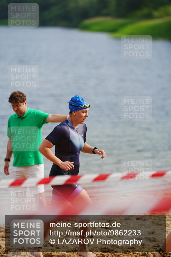 21.06.2026 - 29. Vierlanden-Triathlon LAZAROV Photography http://msf.ph/oto/9862233 21.06.2026 09:13:09 Schwimmen 227, 230, 280 meine-sportfotos.de