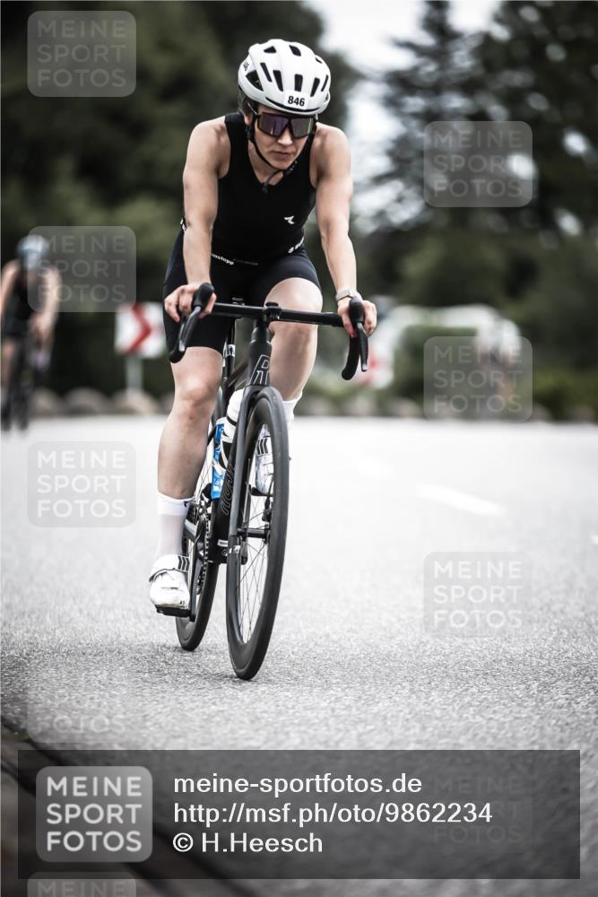 21.06.2026 - 29. Vierlanden-Triathlon H.Heesch http://msf.ph/oto/9862234 21.06.2026 12:11:33 Radfahren 230, 846, 859, 870, 881 meine-sportfotos.de
