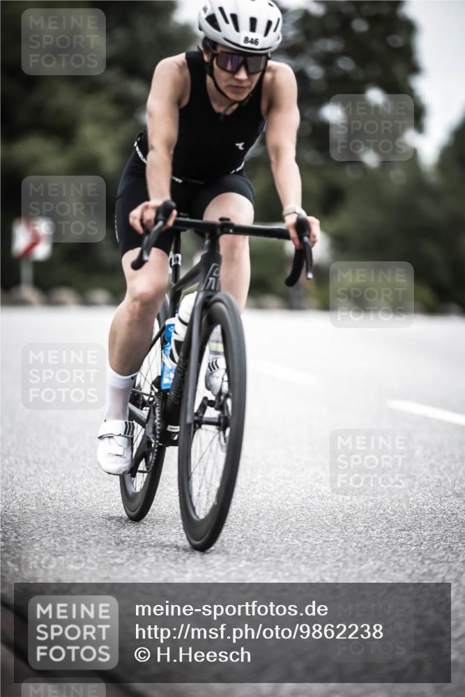 21.06.2026 - 29. Vierlanden-Triathlon H.Heesch http://msf.ph/oto/9862238 21.06.2026 12:11:33 Radfahren 230, 846, 859, 870, 881 meine-sportfotos.de
