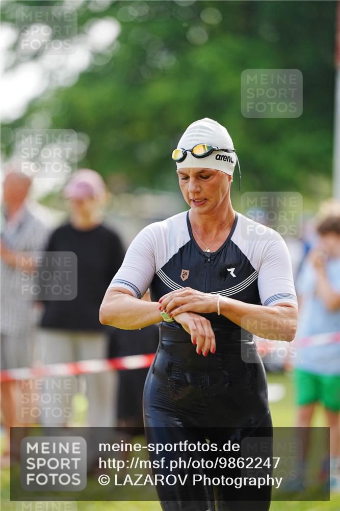 21.06.2026 - 29. Vierlanden-Triathlon LAZAROV Photography http://msf.ph/oto/9862247 21.06.2026 09:13:14 Schwimmen 227, 230, 280, 292 meine-sportfotos.de