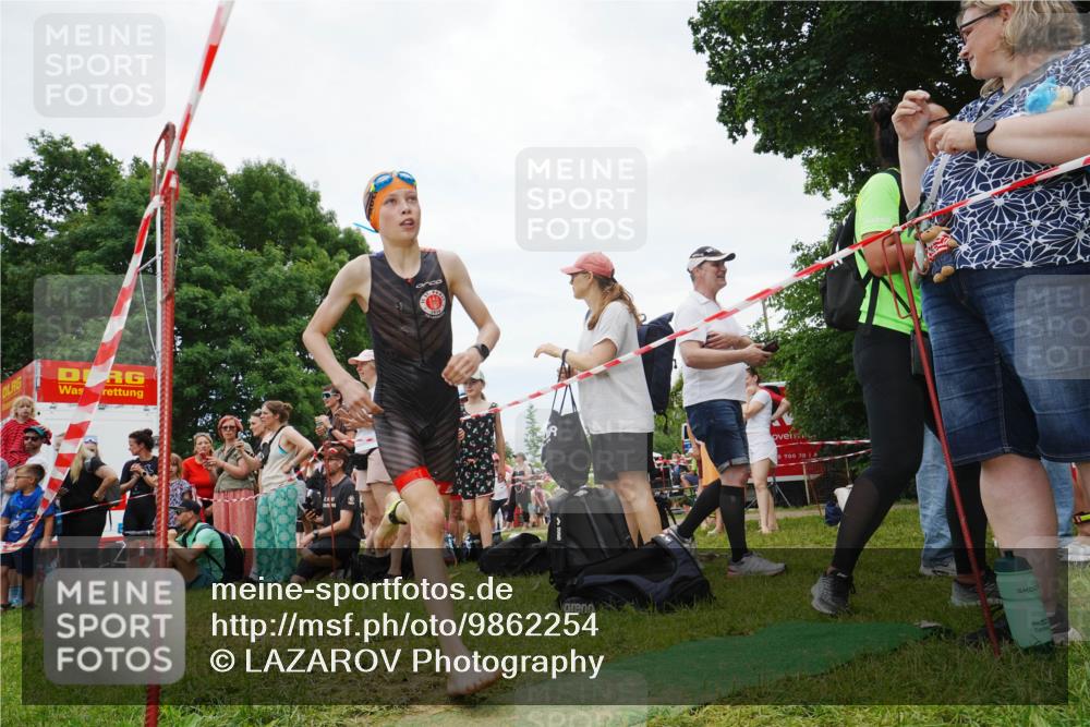 21.06.2026 - 29. Vierlanden-Triathlon LAZAROV Photography http://msf.ph/oto/9862254 21.06.2026 14:37:26 Schwimmen 1255, 1257, 1276 meine-sportfotos.de