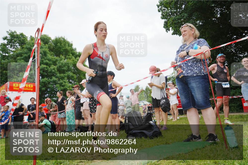 21.06.2026 - 29. Vierlanden-Triathlon LAZAROV Photography http://msf.ph/oto/9862264 21.06.2026 14:37:53 Schwimmen 1253, 1268 meine-sportfotos.de