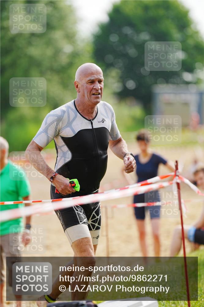 21.06.2026 - 29. Vierlanden-Triathlon LAZAROV Photography http://msf.ph/oto/9862271 21.06.2026 09:14:30 Schwimmen 133 meine-sportfotos.de