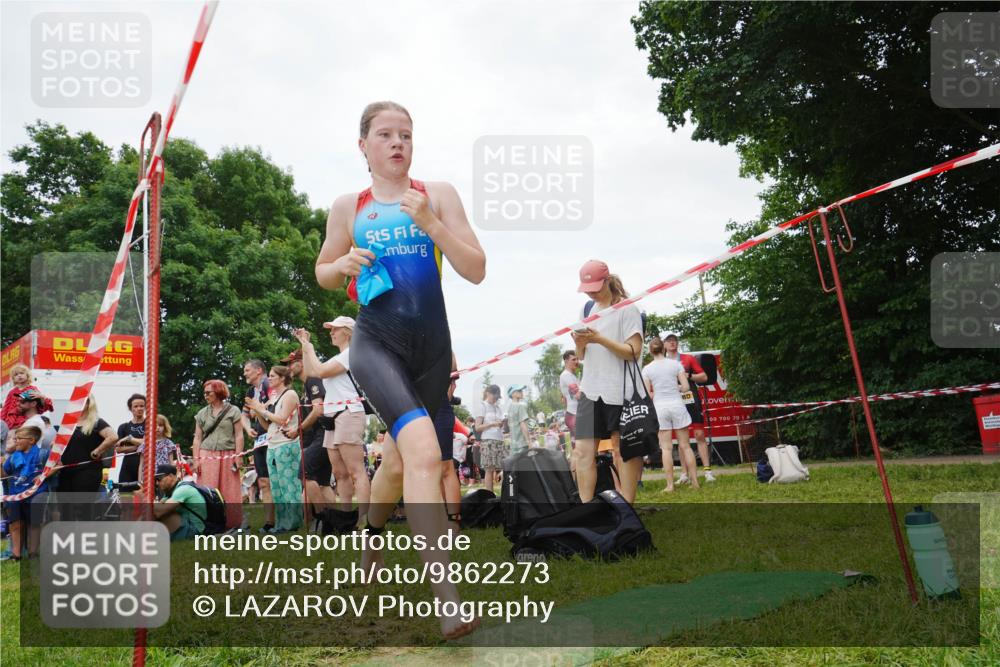 21.06.2026 - 29. Vierlanden-Triathlon LAZAROV Photography http://msf.ph/oto/9862273 21.06.2026 14:38:24 Schwimmen 1229, 1242, 1259, 1264 meine-sportfotos.de