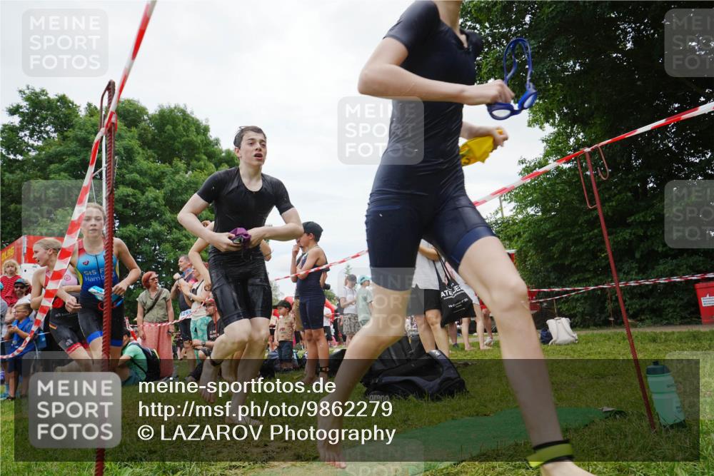 21.06.2026 - 29. Vierlanden-Triathlon LAZAROV Photography http://msf.ph/oto/9862279 21.06.2026 14:38:30 Schwimmen 1241, 1242, 1243, 1244, 1259, 1261, 1277, 1292 meine-sportfotos.de