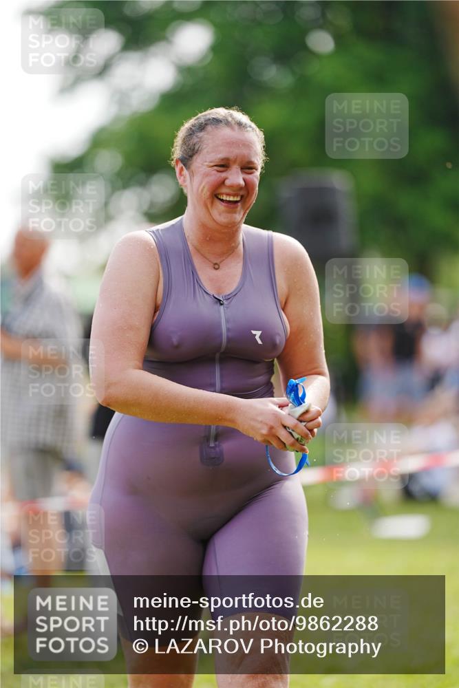 21.06.2026 - 29. Vierlanden-Triathlon LAZAROV Photography http://msf.ph/oto/9862288 21.06.2026 09:14:46 Schwimmen 296 meine-sportfotos.de