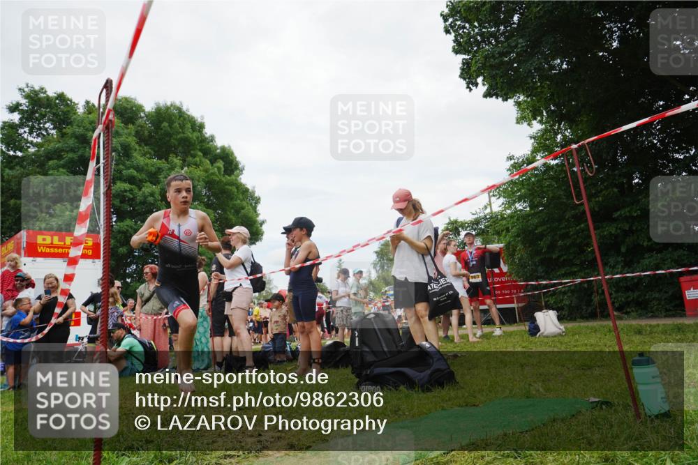 21.06.2026 - 29. Vierlanden-Triathlon LAZAROV Photography http://msf.ph/oto/9862306 21.06.2026 14:38:33 Schwimmen 1238, 1241, 1242, 1243, 1244, 1259, 1261, 1277, 1292, 1294 meine-sportfotos.de