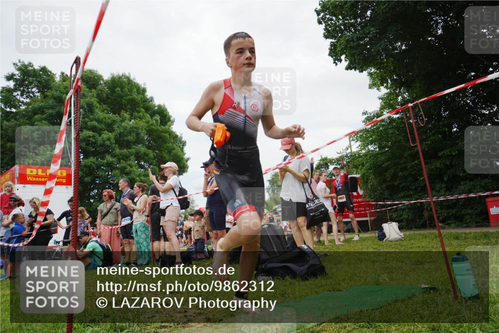 21.06.2026 - 29. Vierlanden-Triathlon LAZAROV Photography http://msf.ph/oto/9862312 21.06.2026 14:38:34 Schwimmen 1238, 1241, 1242, 1243, 1244, 1261, 1277, 1292, 1294 meine-sportfotos.de