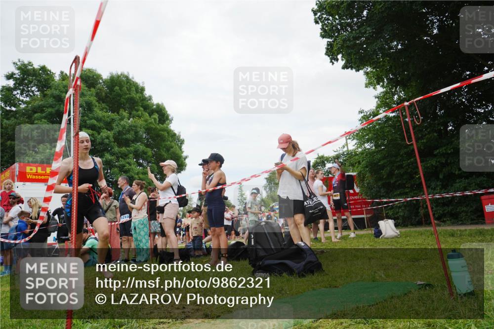 21.06.2026 - 29. Vierlanden-Triathlon LAZAROV Photography http://msf.ph/oto/9862321 21.06.2026 14:38:35 Schwimmen 1238, 1241, 1242, 1243, 1244, 1261, 1277, 1279, 1292, 1294 meine-sportfotos.de