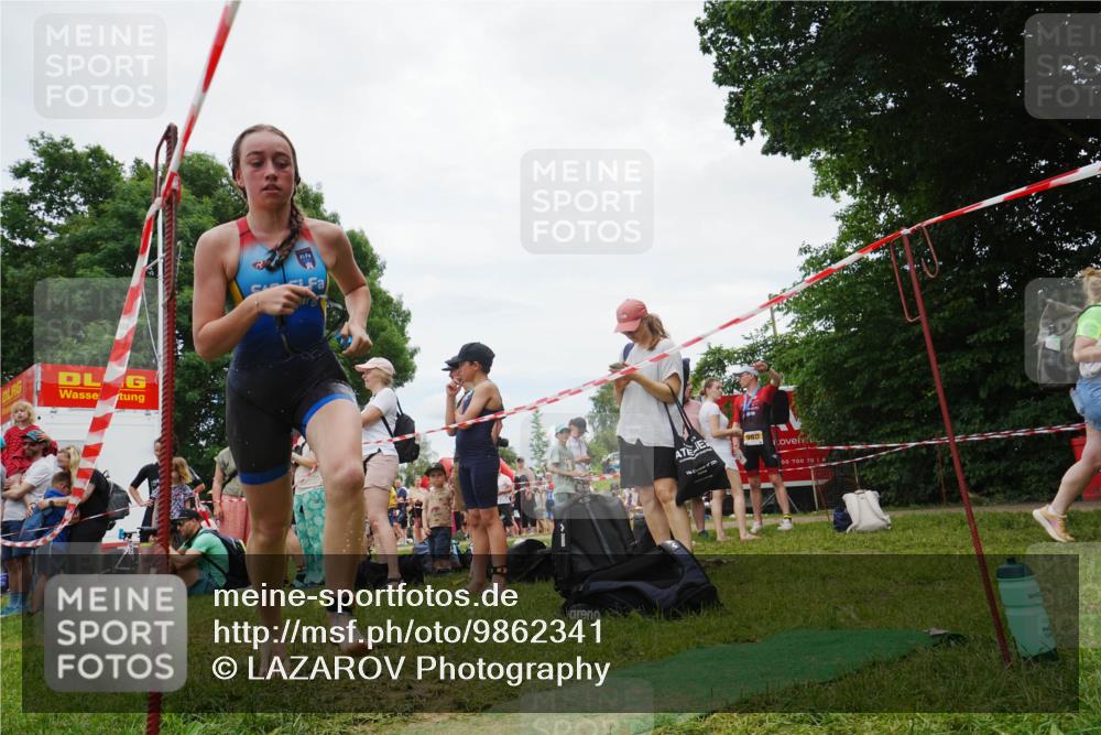 21.06.2026 - 29. Vierlanden-Triathlon LAZAROV Photography http://msf.ph/oto/9862341 21.06.2026 14:38:37 Schwimmen 1238, 1241, 1243, 1244, 1261, 1274, 1277, 1279, 1292, 1294 meine-sportfotos.de