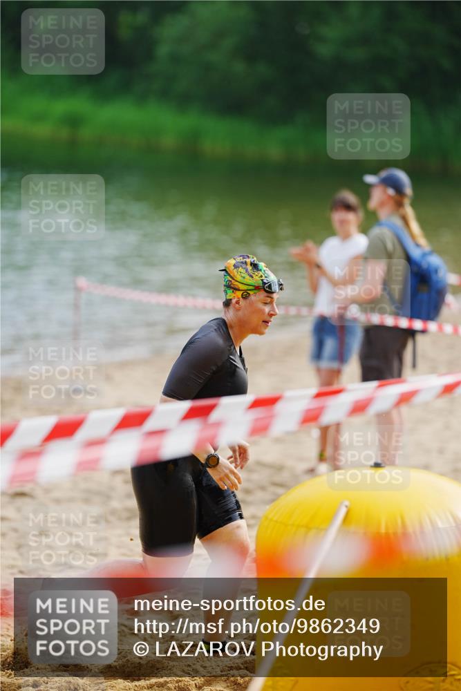 21.06.2026 - 29. Vierlanden-Triathlon LAZAROV Photography http://msf.ph/oto/9862349 21.06.2026 09:19:38 Schwimmen 295 meine-sportfotos.de