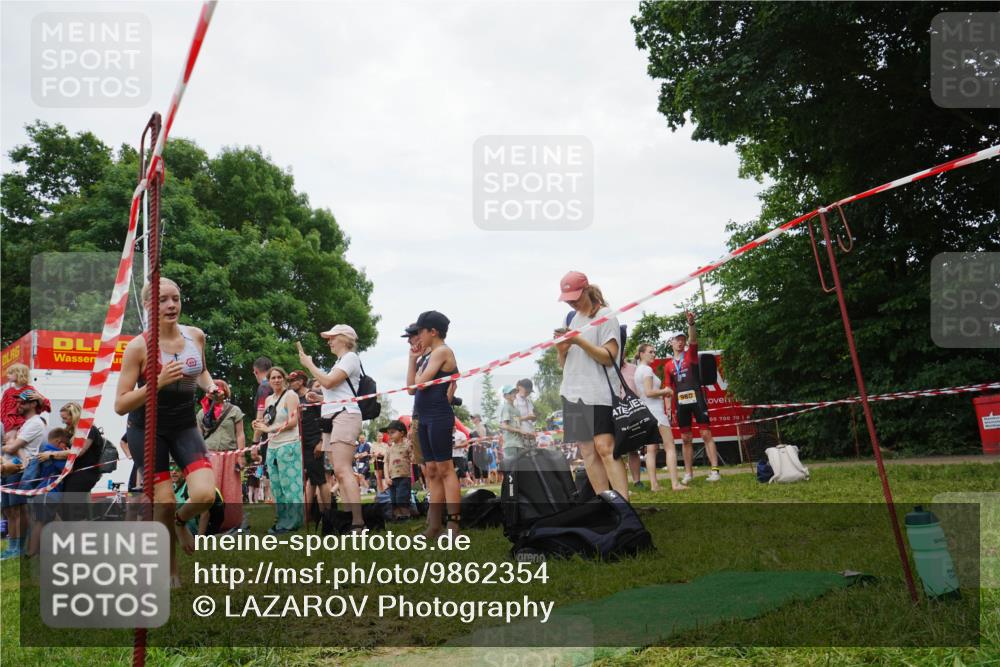 21.06.2026 - 29. Vierlanden-Triathlon LAZAROV Photography http://msf.ph/oto/9862354 21.06.2026 14:38:38 Schwimmen 1238, 1241, 1243, 1244, 1261, 1271, 1274, 1277, 1279, 1292, 1294 meine-sportfotos.de