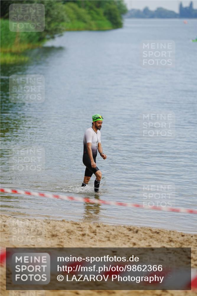 21.06.2026 - 29. Vierlanden-Triathlon LAZAROV Photography http://msf.ph/oto/9862366 21.06.2026 09:21:23 Schwimmen  meine-sportfotos.de