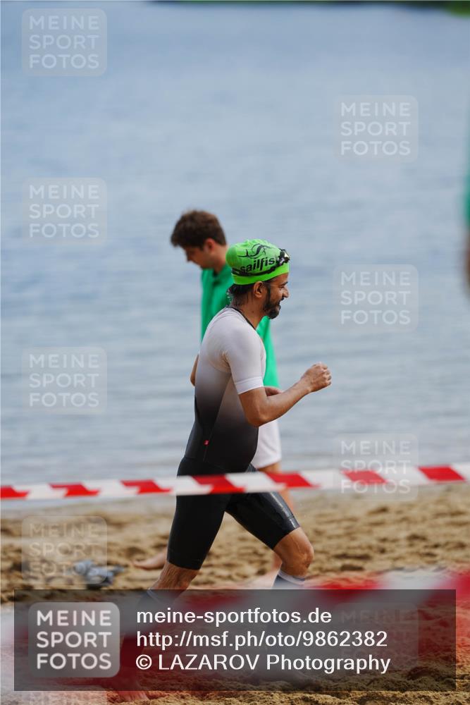 21.06.2026 - 29. Vierlanden-Triathlon LAZAROV Photography http://msf.ph/oto/9862382 21.06.2026 09:21:33 Schwimmen 6 meine-sportfotos.de