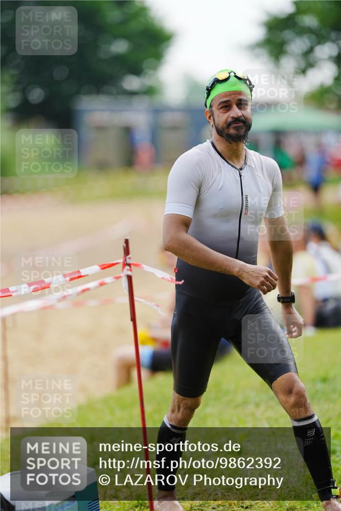 21.06.2026 - 29. Vierlanden-Triathlon LAZAROV Photography http://msf.ph/oto/9862392 21.06.2026 09:21:39 Schwimmen 6 meine-sportfotos.de