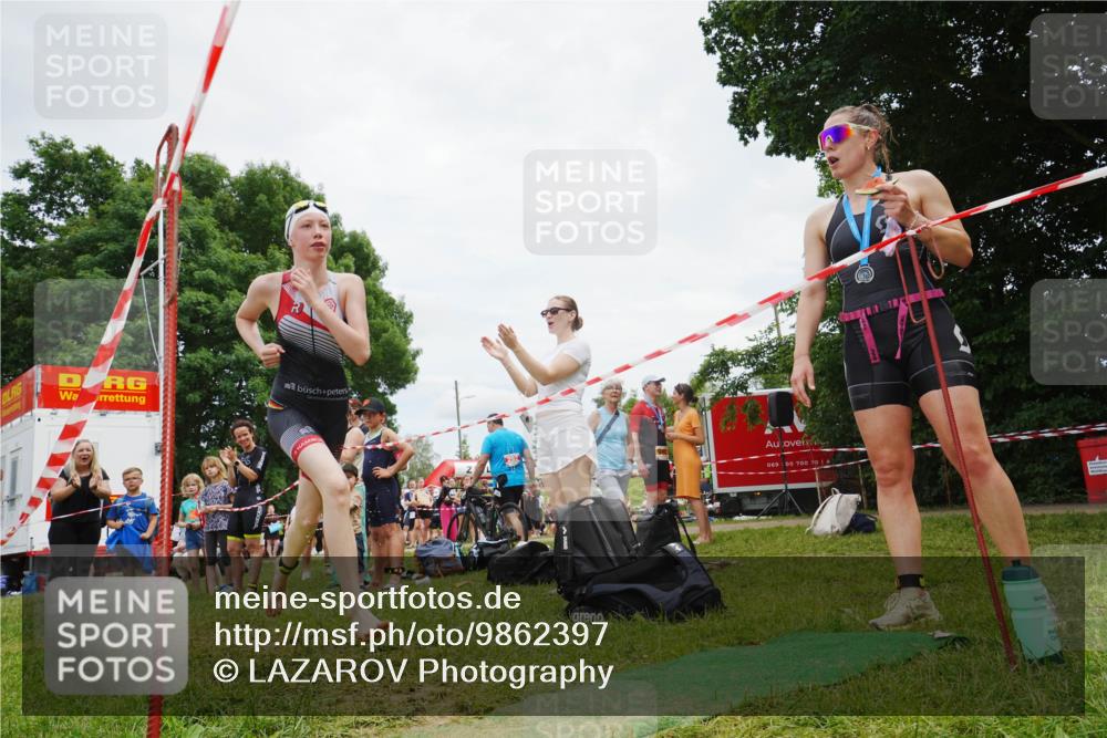 21.06.2026 - 29. Vierlanden-Triathlon LAZAROV Photography http://msf.ph/oto/9862397 21.06.2026 14:40:19 Schwimmen 1291 meine-sportfotos.de