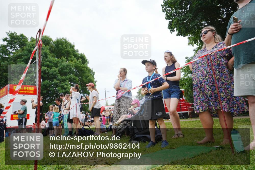 21.06.2026 - 29. Vierlanden-Triathlon LAZAROV Photography http://msf.ph/oto/9862404 21.06.2026 14:47:21 Schwimmen  meine-sportfotos.de