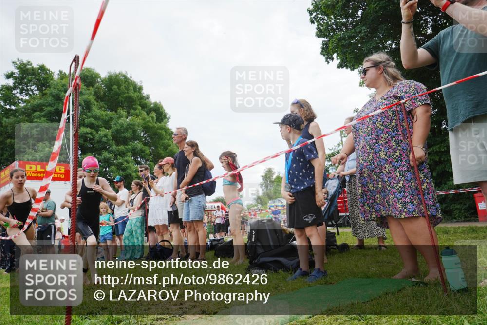 21.06.2026 - 29. Vierlanden-Triathlon LAZAROV Photography http://msf.ph/oto/9862426 21.06.2026 14:48:47 Schwimmen  meine-sportfotos.de