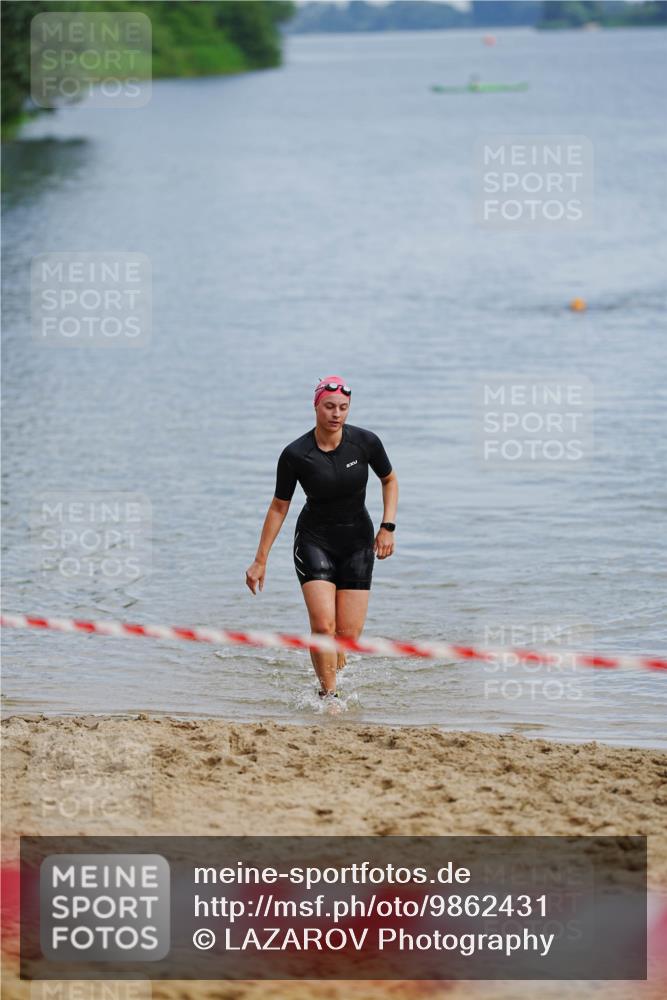 21.06.2026 - 29. Vierlanden-Triathlon LAZAROV Photography http://msf.ph/oto/9862431 21.06.2026 09:22:54 Schwimmen 279 meine-sportfotos.de