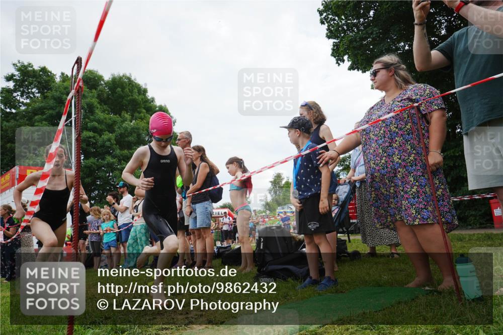 21.06.2026 - 29. Vierlanden-Triathlon LAZAROV Photography http://msf.ph/oto/9862432 21.06.2026 14:48:47 Schwimmen  meine-sportfotos.de