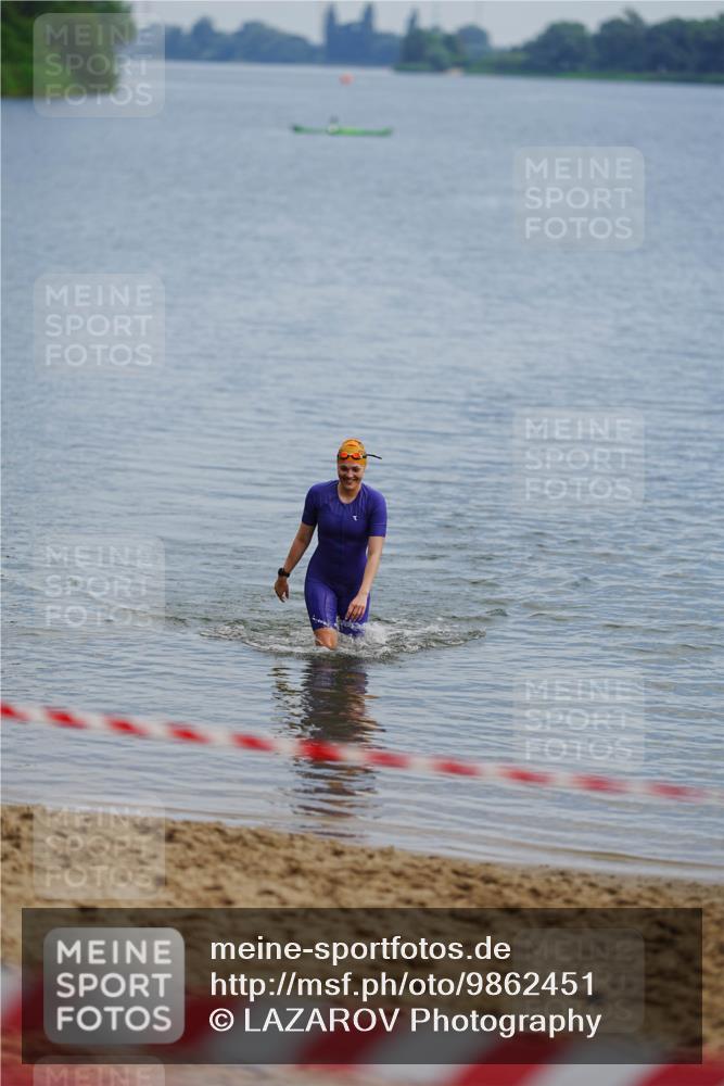 21.06.2026 - 29. Vierlanden-Triathlon LAZAROV Photography http://msf.ph/oto/9862451 21.06.2026 09:23:23 Schwimmen  meine-sportfotos.de
