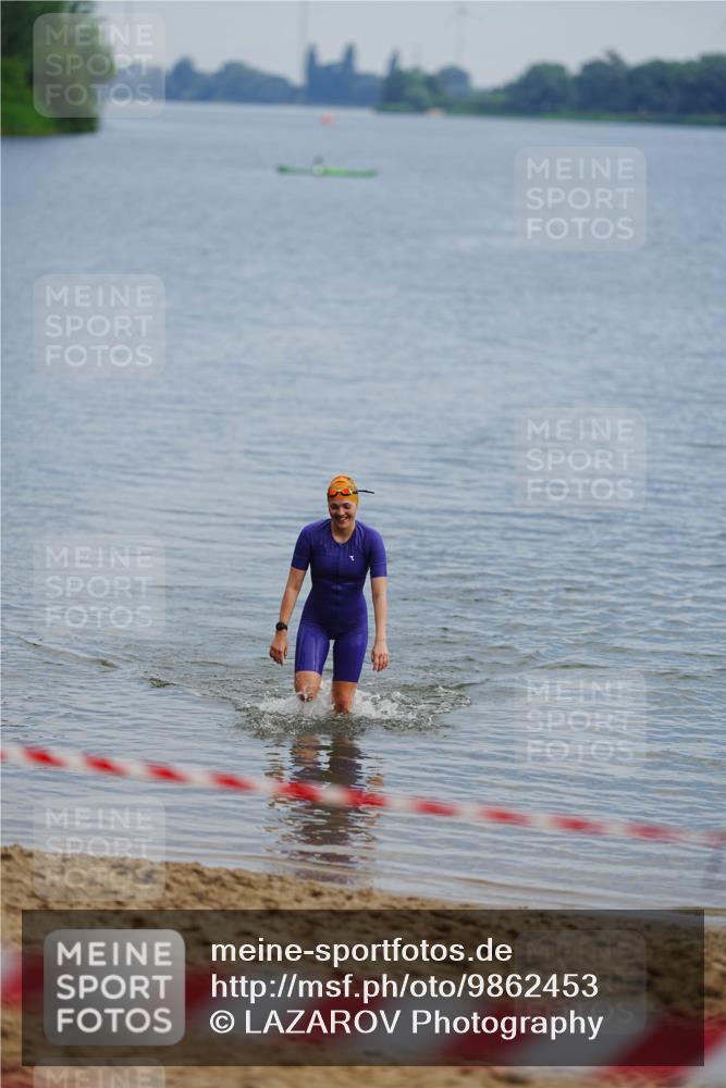 21.06.2026 - 29. Vierlanden-Triathlon LAZAROV Photography http://msf.ph/oto/9862453 21.06.2026 09:23:24 Schwimmen  meine-sportfotos.de