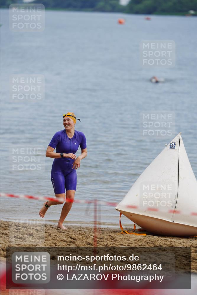 21.06.2026 - 29. Vierlanden-Triathlon LAZAROV Photography http://msf.ph/oto/9862464 21.06.2026 09:23:27 Schwimmen 270 meine-sportfotos.de