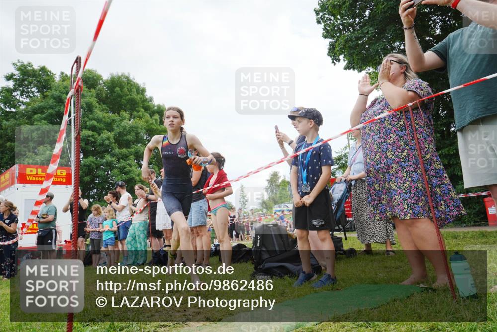 21.06.2026 - 29. Vierlanden-Triathlon LAZAROV Photography http://msf.ph/oto/9862486 21.06.2026 14:48:54 Schwimmen  meine-sportfotos.de