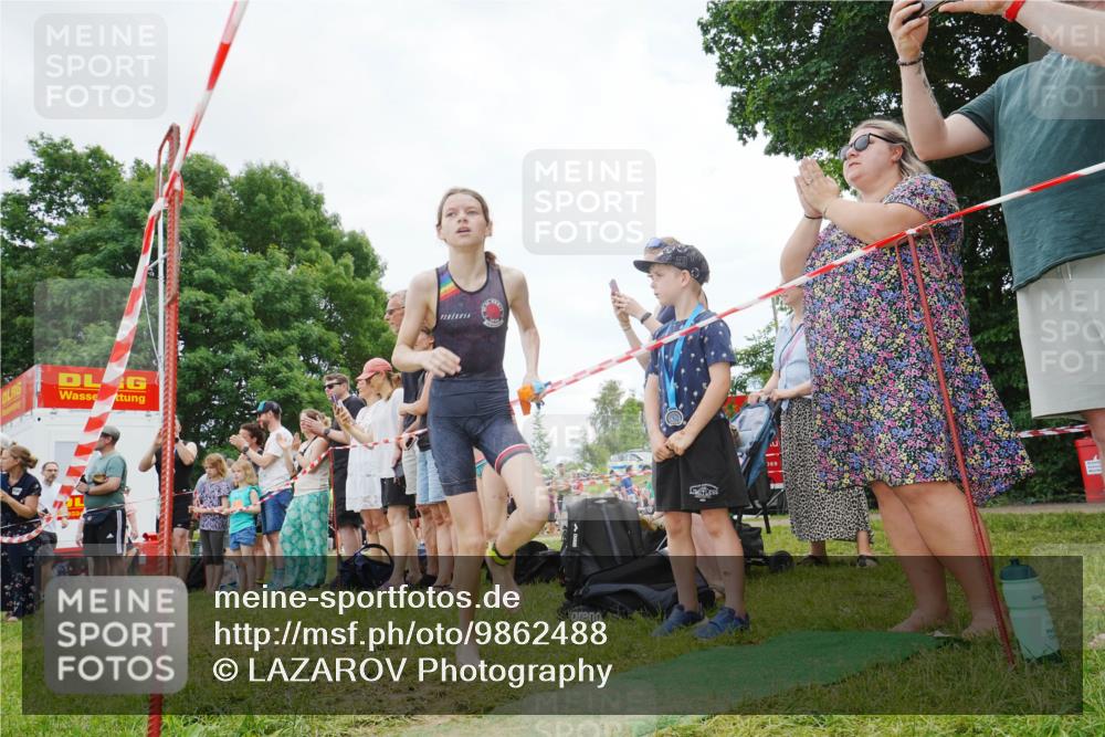 21.06.2026 - 29. Vierlanden-Triathlon LAZAROV Photography http://msf.ph/oto/9862488 21.06.2026 14:48:54 Schwimmen  meine-sportfotos.de