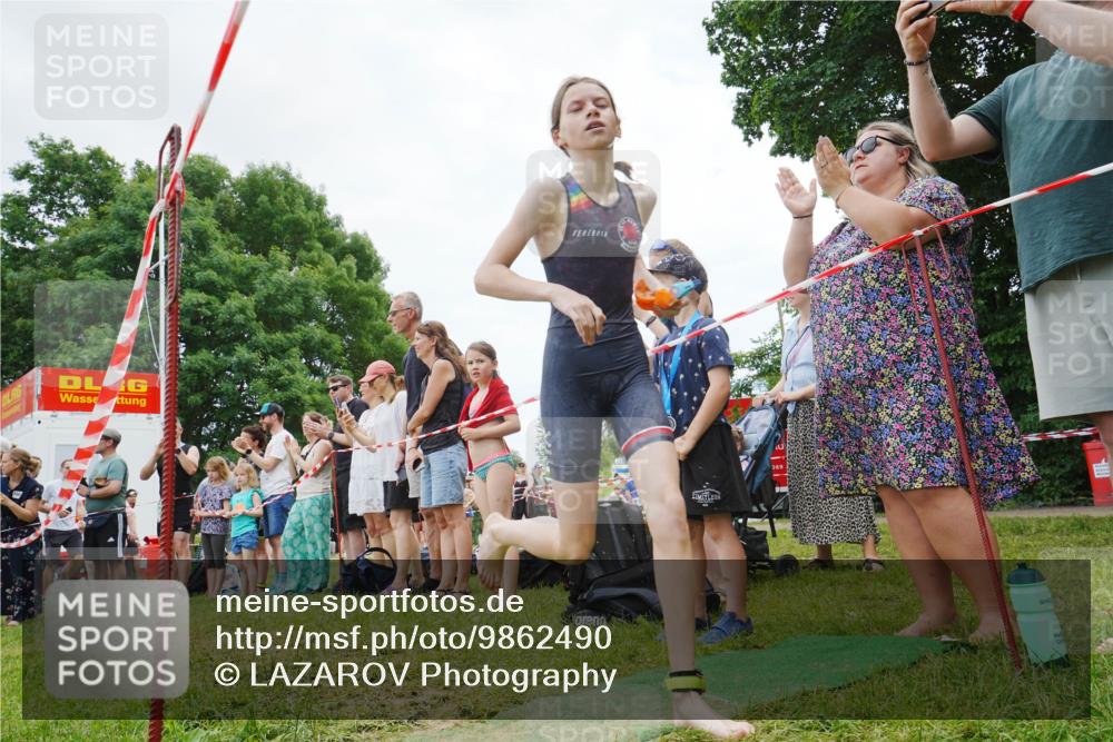 21.06.2026 - 29. Vierlanden-Triathlon LAZAROV Photography http://msf.ph/oto/9862490 21.06.2026 14:48:54 Schwimmen  meine-sportfotos.de
