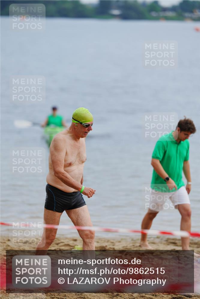 21.06.2026 - 29. Vierlanden-Triathlon LAZAROV Photography http://msf.ph/oto/9862515 21.06.2026 09:28:38 Schwimmen  meine-sportfotos.de