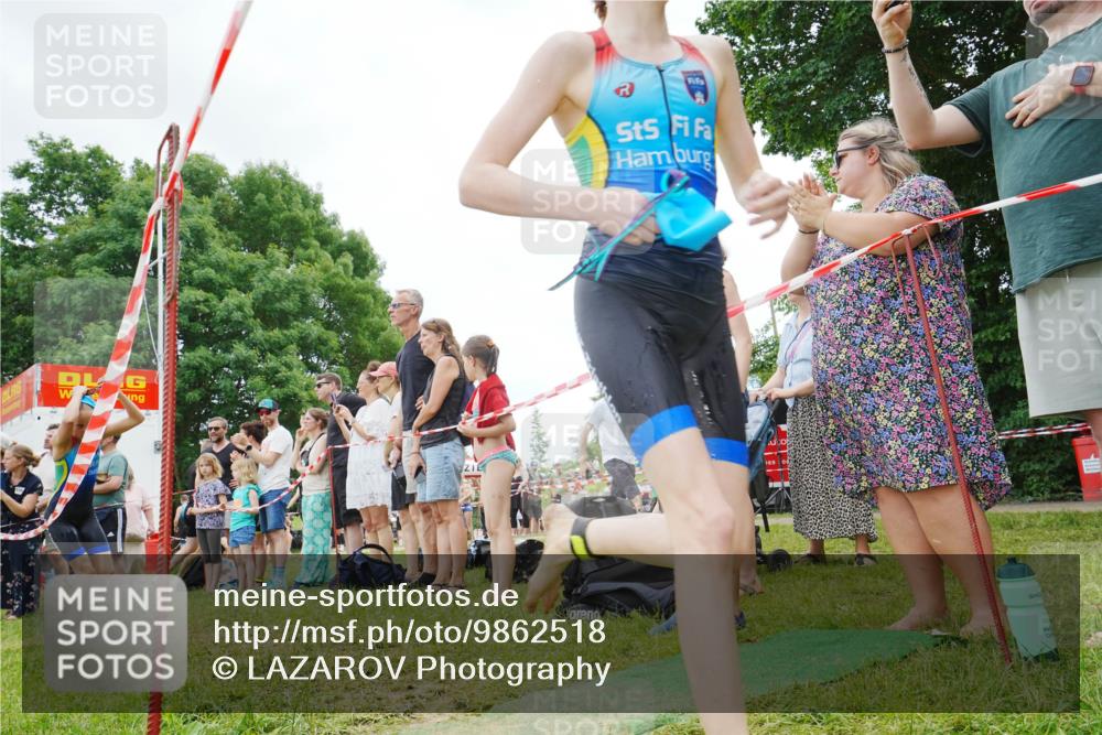 21.06.2026 - 29. Vierlanden-Triathlon LAZAROV Photography http://msf.ph/oto/9862518 21.06.2026 14:48:59 Schwimmen  meine-sportfotos.de